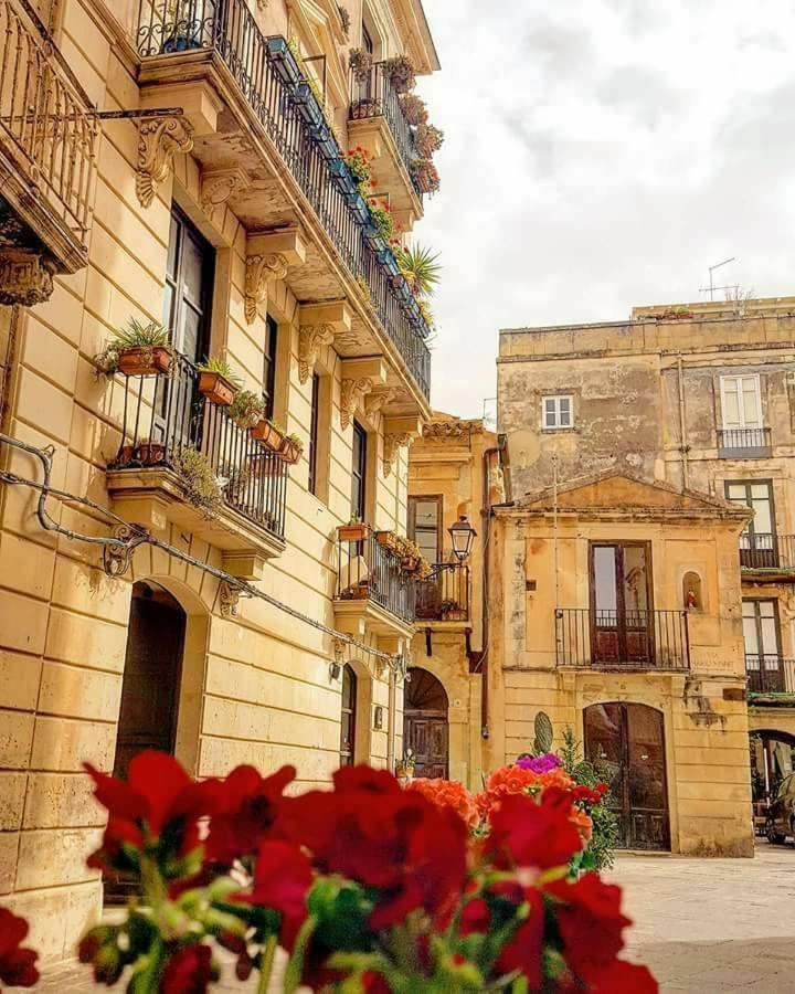 B&B Nido Colorato Fontane Bianche Εξωτερικό φωτογραφία
